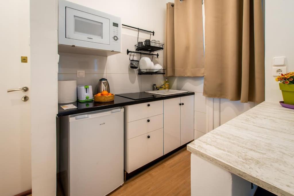 Apartment Acropolis Explorer By Wehost Athen